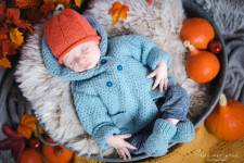 Julie RENAUT - SOUS NOS YEUX